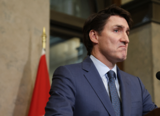 Canadá pospone la imposición de una segunda ronda de aranceles a EE.UU.