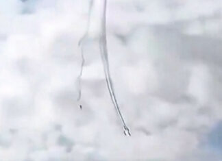Dos aviones de la Fuerza Aérea francesa colisionan en el aire