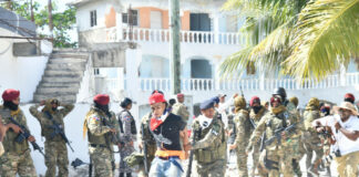 Disturbios en El Hoyo de Friusa: Marcha de la Antigua Orden es reprimida por la Policía y el Ejército