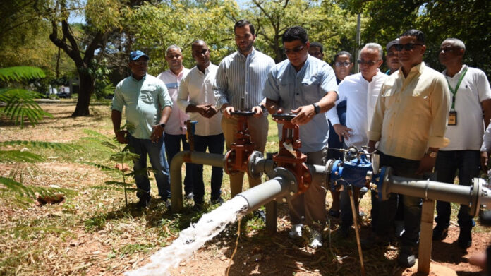 Caasd supervisa obras para optimizar abastecimiento de agua en el DN