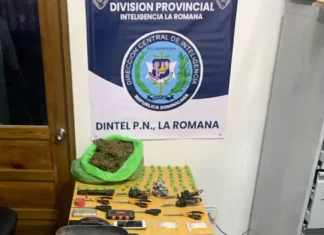 Incautan drogas, armas y equipos policiales en La Romana