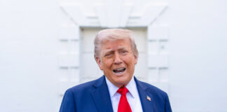 Trump arremete contra China por rechazar aviones de Boeing
