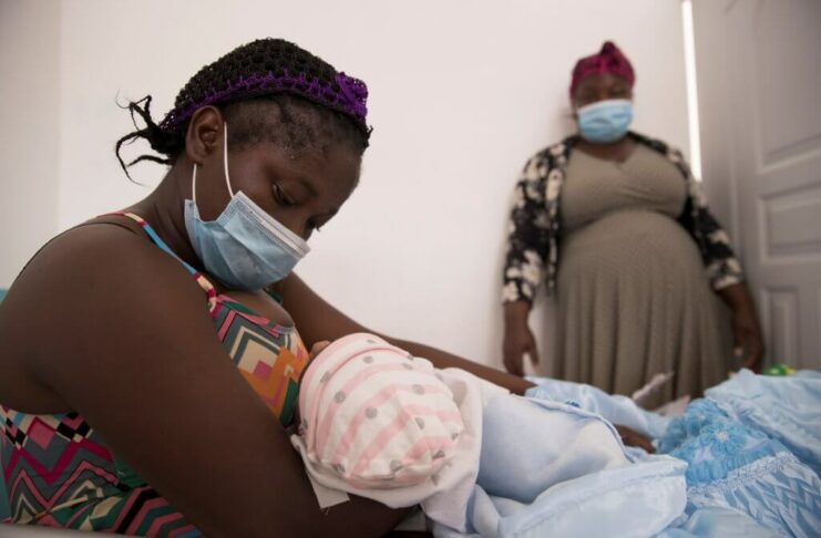 Abinader anuncia protocolo para regular flujo de parturientas haitianas