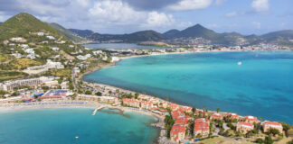 Una isla del Caribe ofrece dinero, hotel y boletos de avión para recuperar profesionales