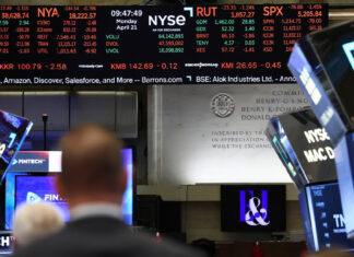 Las acciones estadounidenses registran su peor rendimiento ante el resto del mundo en 32 años