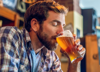 Este es el devastador impacto en el cerebro de ocho tragos a la semana
