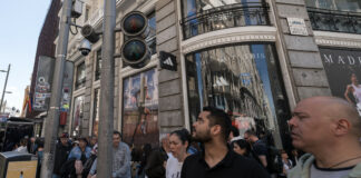 España calcula que tardará varias horas en reponerse de un apagón «excepcional sin precedentes»