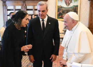 Abinader y la primera dama viajan este viernes a Roma para los funerales del papa