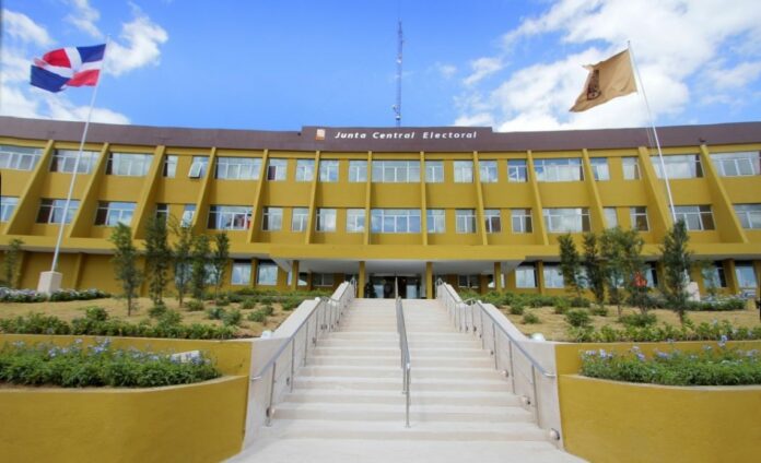 JCE anuncia cierre temporal de varias Oficinas de Servicios en el Exterior en este mes