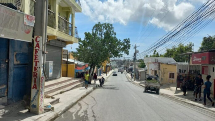 Autoridades intensifican operativos migratorios este viernes