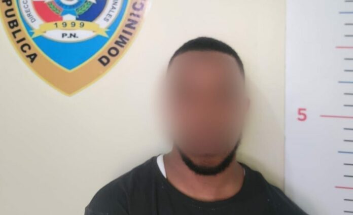 Apresan en La Romana a cuatro personas con armas ilegales y dinero robado