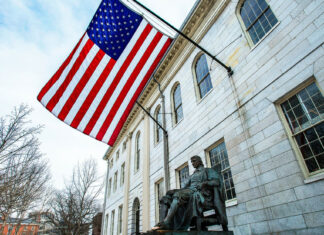 Harvard demanda a la Administración Trump por prohibir la inscripción de estudiantes extranjeros