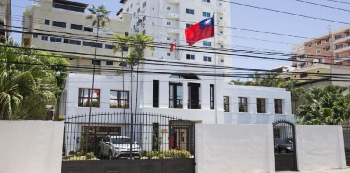 Embajada de China en RD rechaza palabras diplomática de EEUU
