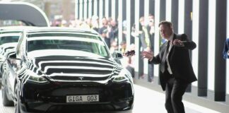 Tesla responde si están buscando reemplazo para Musk