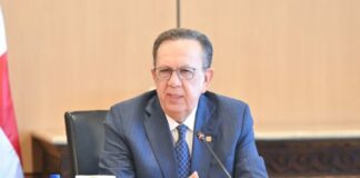 Valdez Albizu destaca desempeño ecónomico de RD con representantes de Cadomca