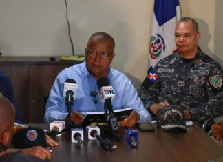 Autoridades de San Cristóbal explican por qué salieron de la alcantarilla sin rescatar a la menor