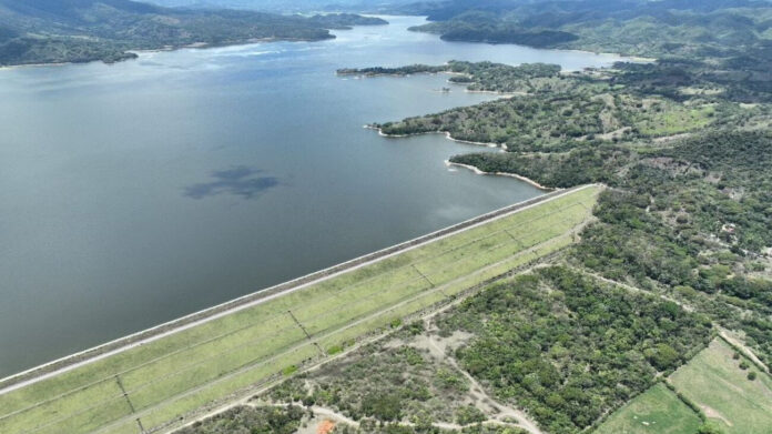 Indrhi actualiza volumen de agua en embalses