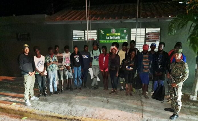 Capturan a 29 haitianos indocumentados en Elías Piña y Montecristi