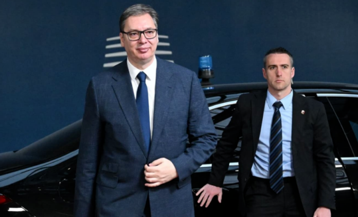 Presidente de Serbia es hospitalizado