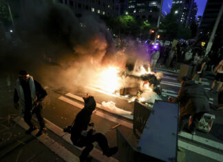 Caos total en Seattle: vandalismo y enfrentamientos entre la Policía y manifestantes