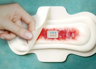 Compresa sanitaria inteligente detecta enfermedades en la mujer