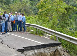 Obras Públicas mantiene intervención permanente en carretera de Constanza por derrumbes