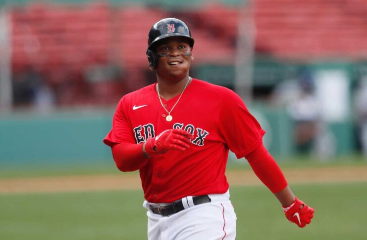 Medias Rojas envían a Devers a los Gigantes en un cambio inesperado