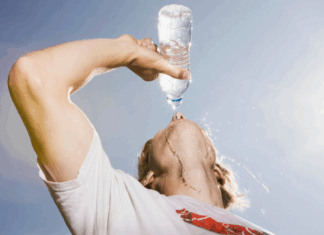 ¿Es posible que el agua cause problemas de obesidad?