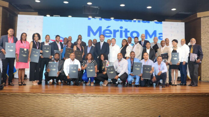 Inefi reconocerá este miércoles con “Medalla al Mérito” a maestros de Educación Física