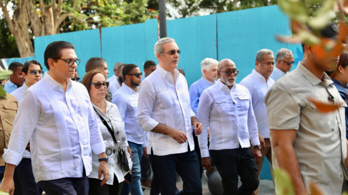 Abinader enumera las obras que ha estado construyendo su gobierno en Santiago