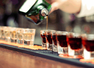 Descubren cuántos minutos de vida te quita un trago de alcohol