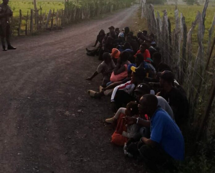 Apresan a 48 haitianos indocumentados en Dajabón y Santiago Rodríguez