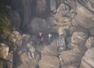 Muere una japonesa al caer su coche por un barranco cuando evacuaba por la alerta de tsunami