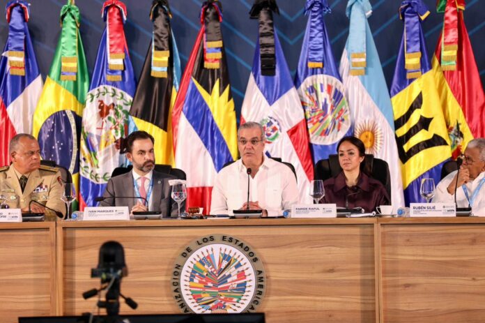 Abinader exhorta a no bajar la guardia contra la criminalidad