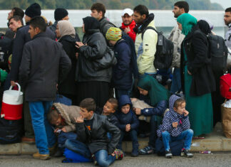 Introducen trabajo obligatorio para refugiados en estado de país europeo