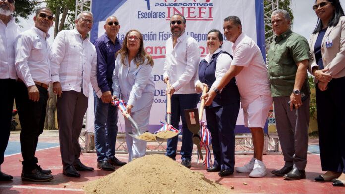 Inefi anuncia la construcción de un polideportivo en liceo Onésimo Jiménez de Santiago