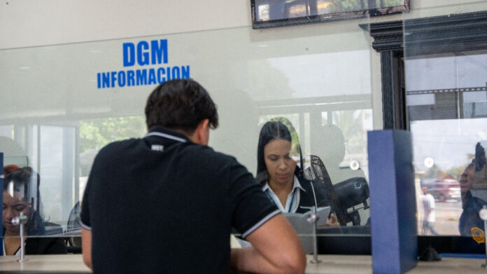 DGM aclara que nacer en territorio dominicano no exonera a extranjeros de cumplir ley migratoria