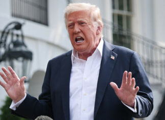 Trump amenaza con demandar a WSJ por un informe falso sobre su carta a Epstein