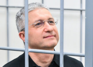 Condenan a 13 años de prisión a exviceministro de Defensa ruso por corrupción