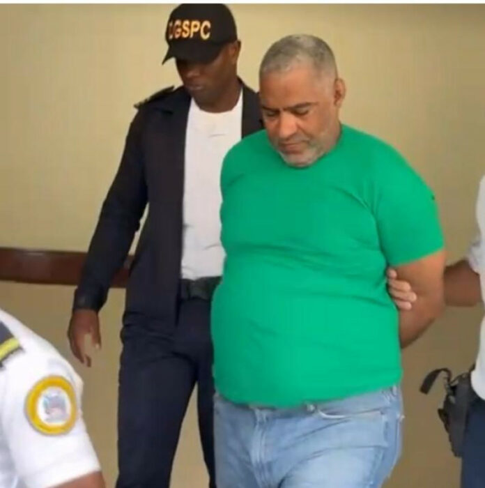 Garantía de 150 mil pesos a hombre acusado de hacerse pasar como periodista
