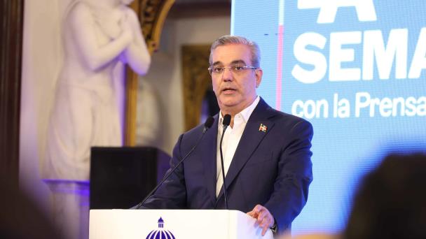 Abinader señala que el Código Laboral y el Código Penal deben ser aprobados en la actual legislatura