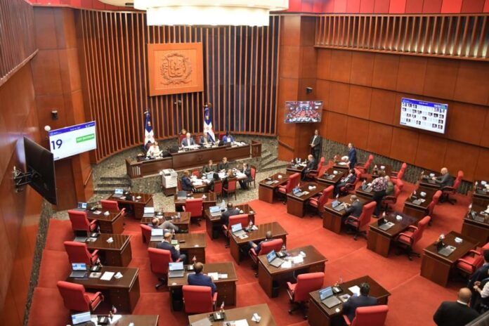 Senado aprueba en primera lectura nuevo Código Penal sin las tres causales