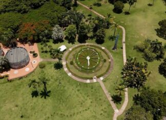 Ministro de Obras Públicas asegura que no se tocará verja del Jardín Botánico
