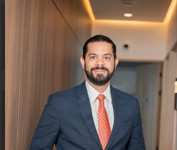 LIDOM designa a Yerik Pérez como gerente de proyectos