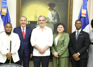 Abinader despide nuevos becarios Fulbright-Mescyt 2025-2027