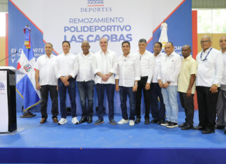 Abinader inaugura el remozado Polideportivo de Las Caobas