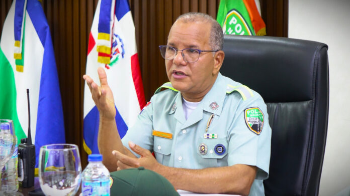 Digesett e Intrant retiran cabezotes, furgones y colas de patanas en avenidas y autopistas del GSD