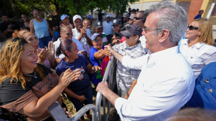 Presidente Abinader inaugurará seis escuelas y un hospital