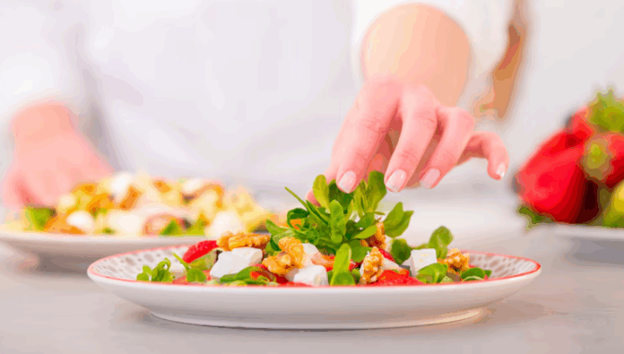 Cinco alimentos antiinflamatorios que no deberían faltar en la dieta de las mujeres mayores de 50 años