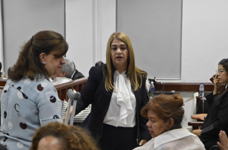 Tribunal descarga a Carmen Magalys Medina Sánchez y Fernando Rosa